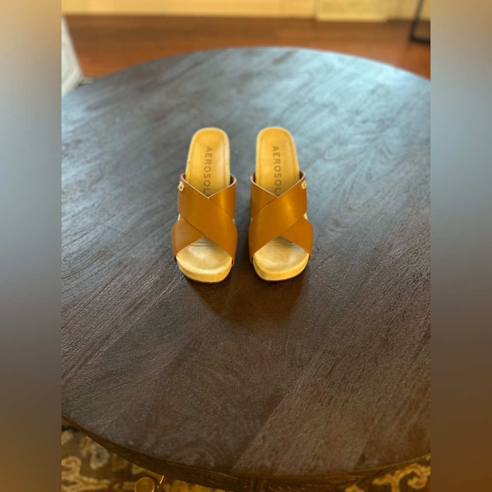 Aerosoles platform slide